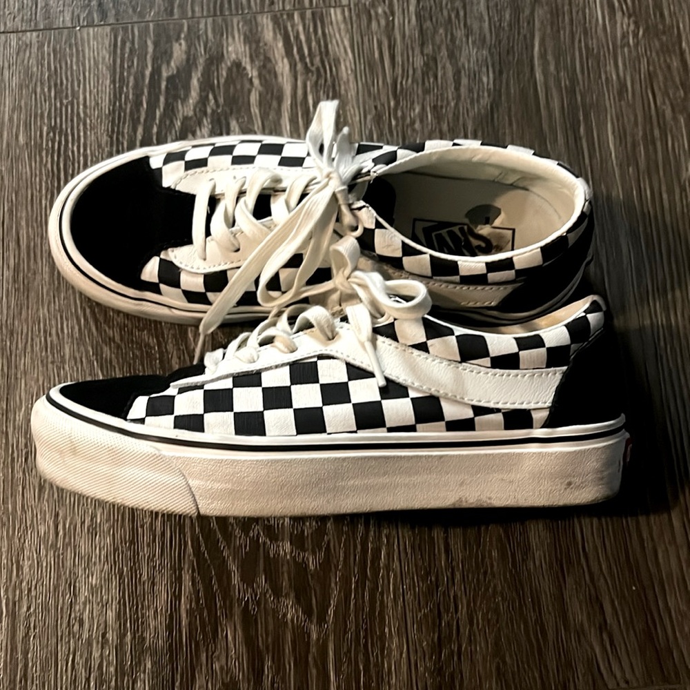 Vans, Gently Lived In, Ultra Cush Checkered Shoes, Ladies 7 🖤